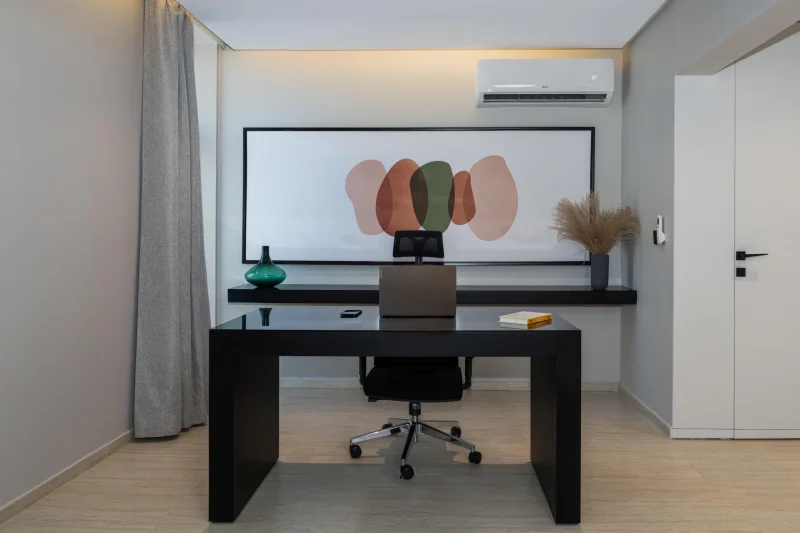 Master Bedroom Suite & Office at Array Suites, Riyadh